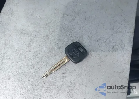 2004 Toyota Matrix Standard из США, поврежденный, VIN 2T1KR32E44C313265